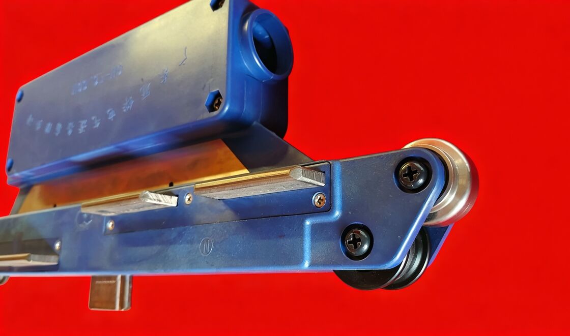 IP33 Shell Protection Rating Construction Elevator Slide Wire with 49m/s² Acceleration and 6.75KA Rated Peak Withstand Current