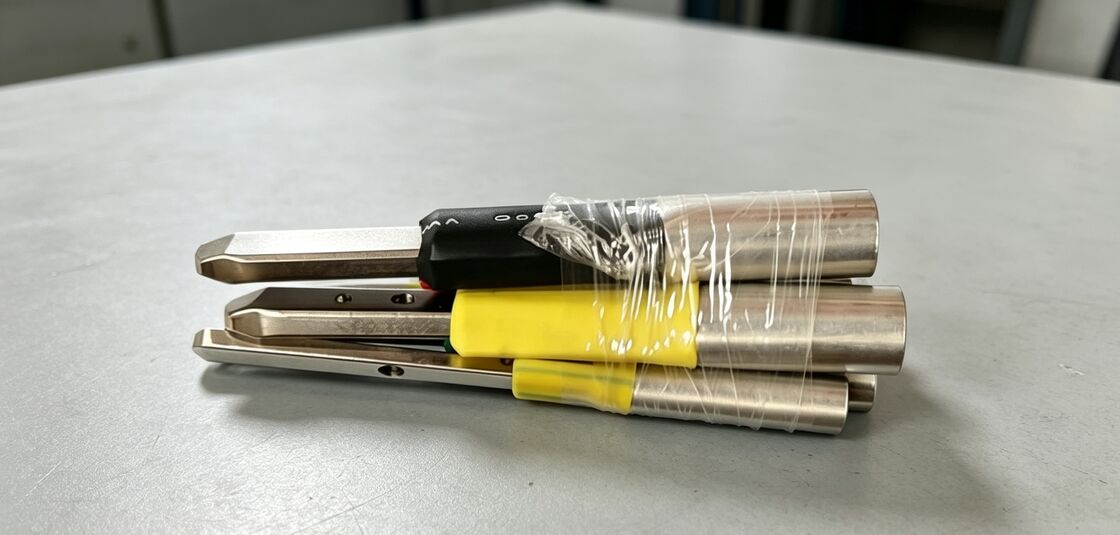 4.5KA Withstand Current Construction Elevator Slide Wire with 25mm² Copper Core Incoming Cable and GHJD-B-80A Current Collector Compatibility