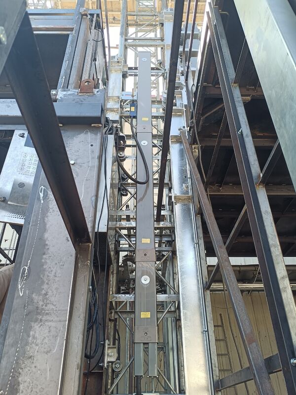 4.5KA Withstand Current Construction Elevator Slide Wire with 25mm² Copper Core Incoming Cable and GHJD-B-80A Current Collector Compatibility