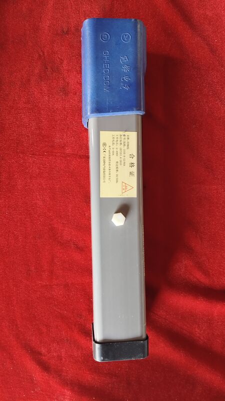 AC 380-690V Rated Operate Voltage Waterproof Sliding Electrical Line 5P Number of Poles Durable for Industrial Applications