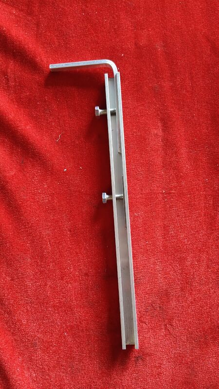 AC 380-690V Rated Operate Voltage Waterproof Sliding Electrical Line 5P Number of Poles Durable for Industrial Applications