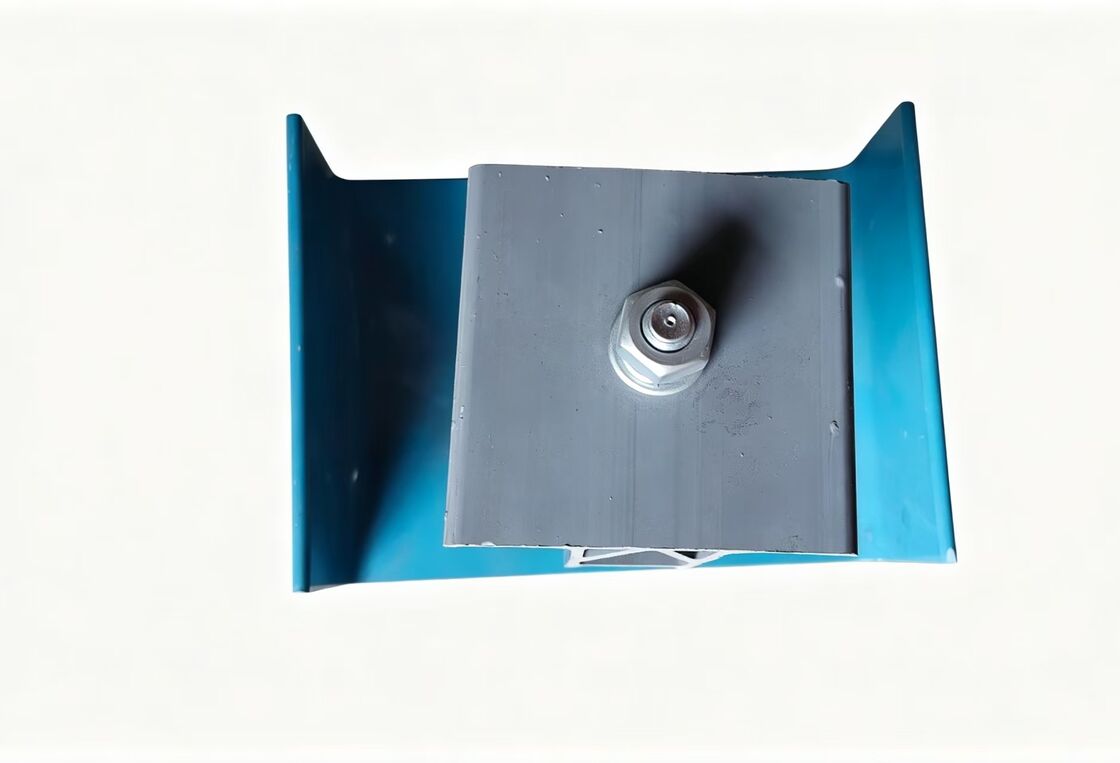 3016mm Effective Service Length Multi-pole Safe Slide Wire Insulation Resistance Between Poles and Incoming Cable Copper Core 35mm²