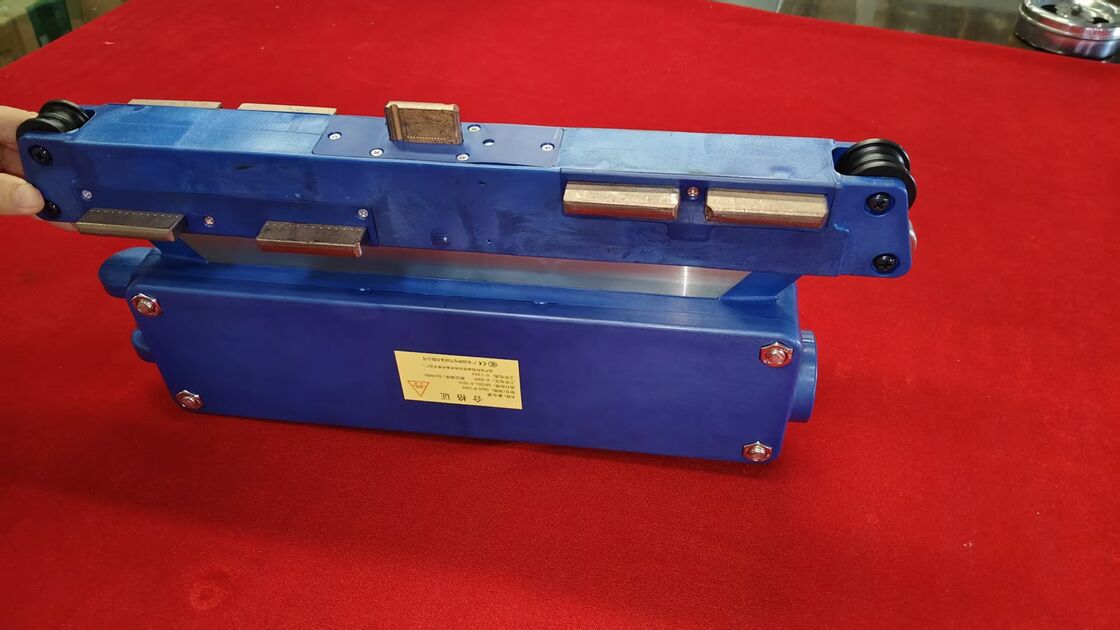 Effective Service Length 3016mm Sliding Contact Lines with Corrosion Stability Salt Spray Resistance and 60mm² Equivalent Copper Cable Cross Section
