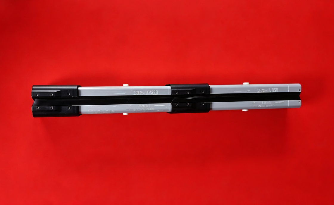 Sliding Contact Lines with Rated Operate Voltage AC 380-690V and Rated Peak Withstand Current 6.75KA in IP33 Customizable to IP54 Moving Contact Line System